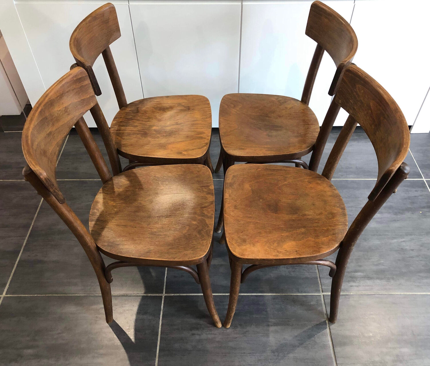 Suite de 4 chaises de bistrot Thonet, années 1960