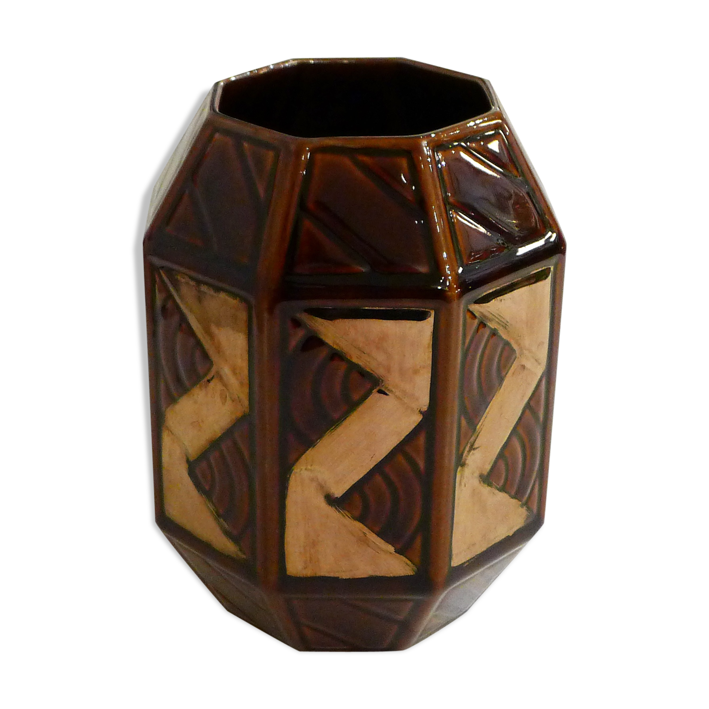 Vase St-Clement copper graphic decoration