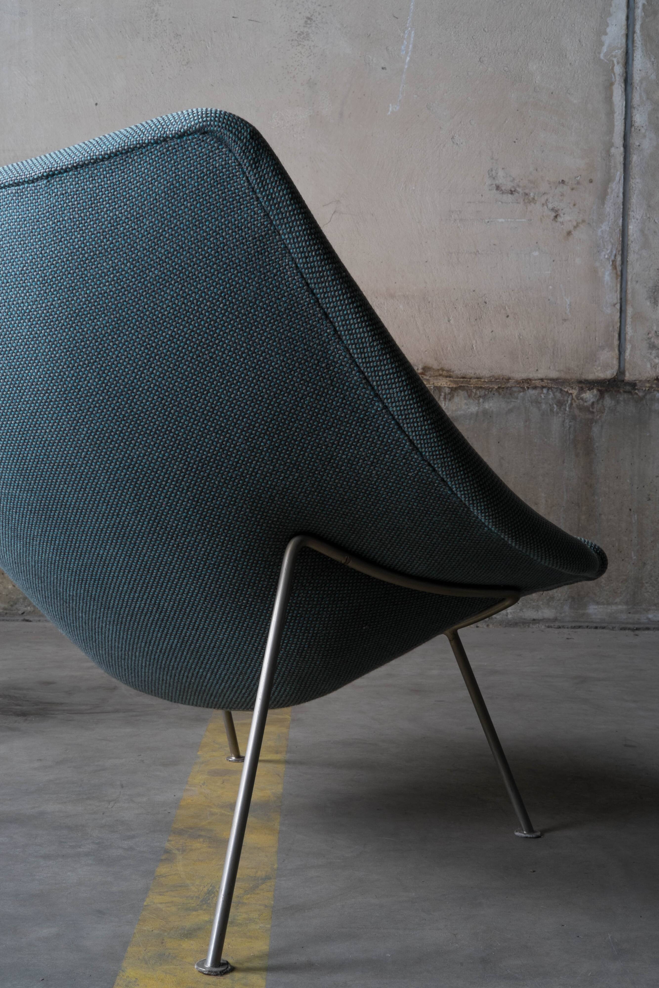 Pierre Paulin - Artifort F157 'Oyster' chair
