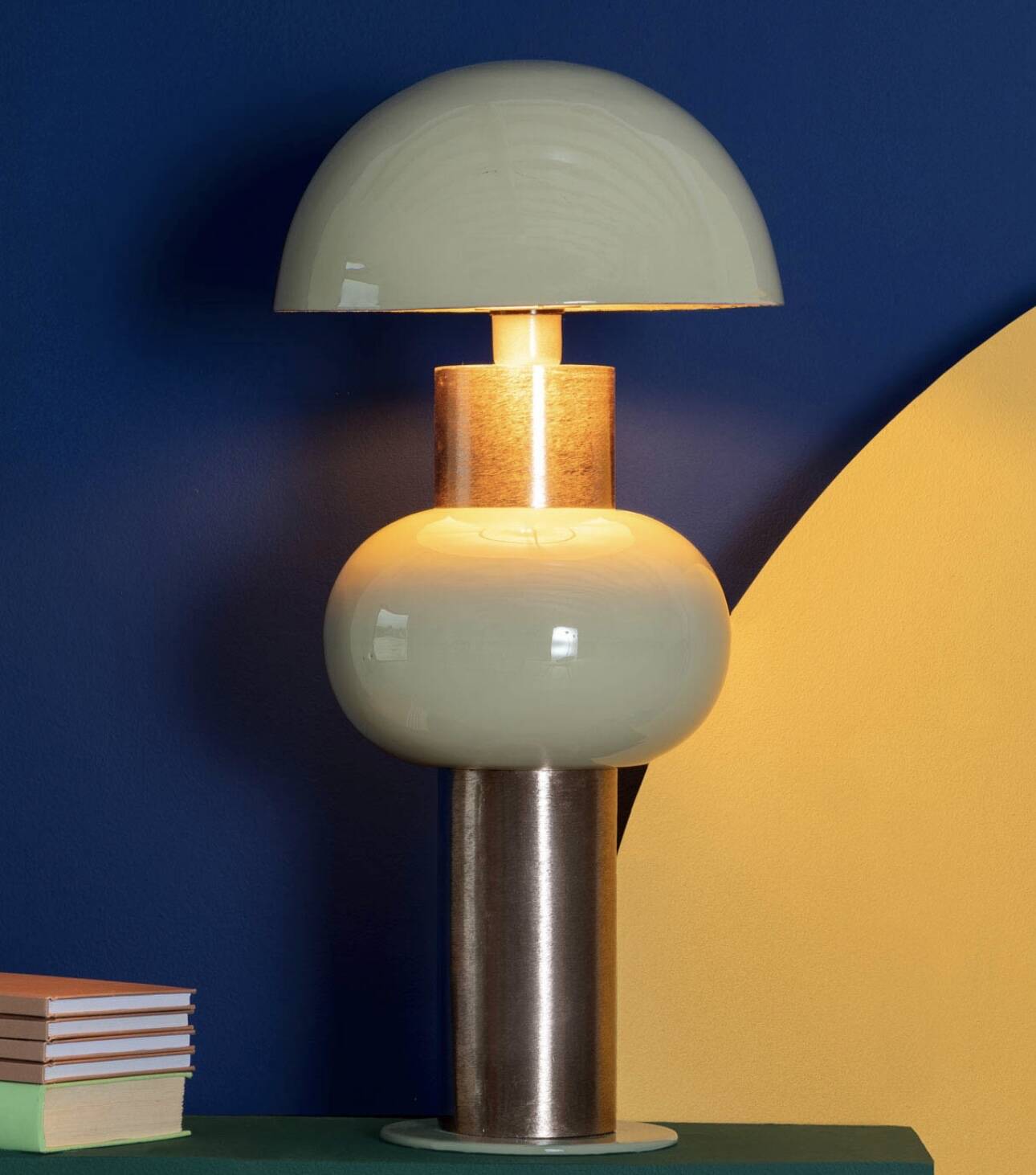 Iron table lamp