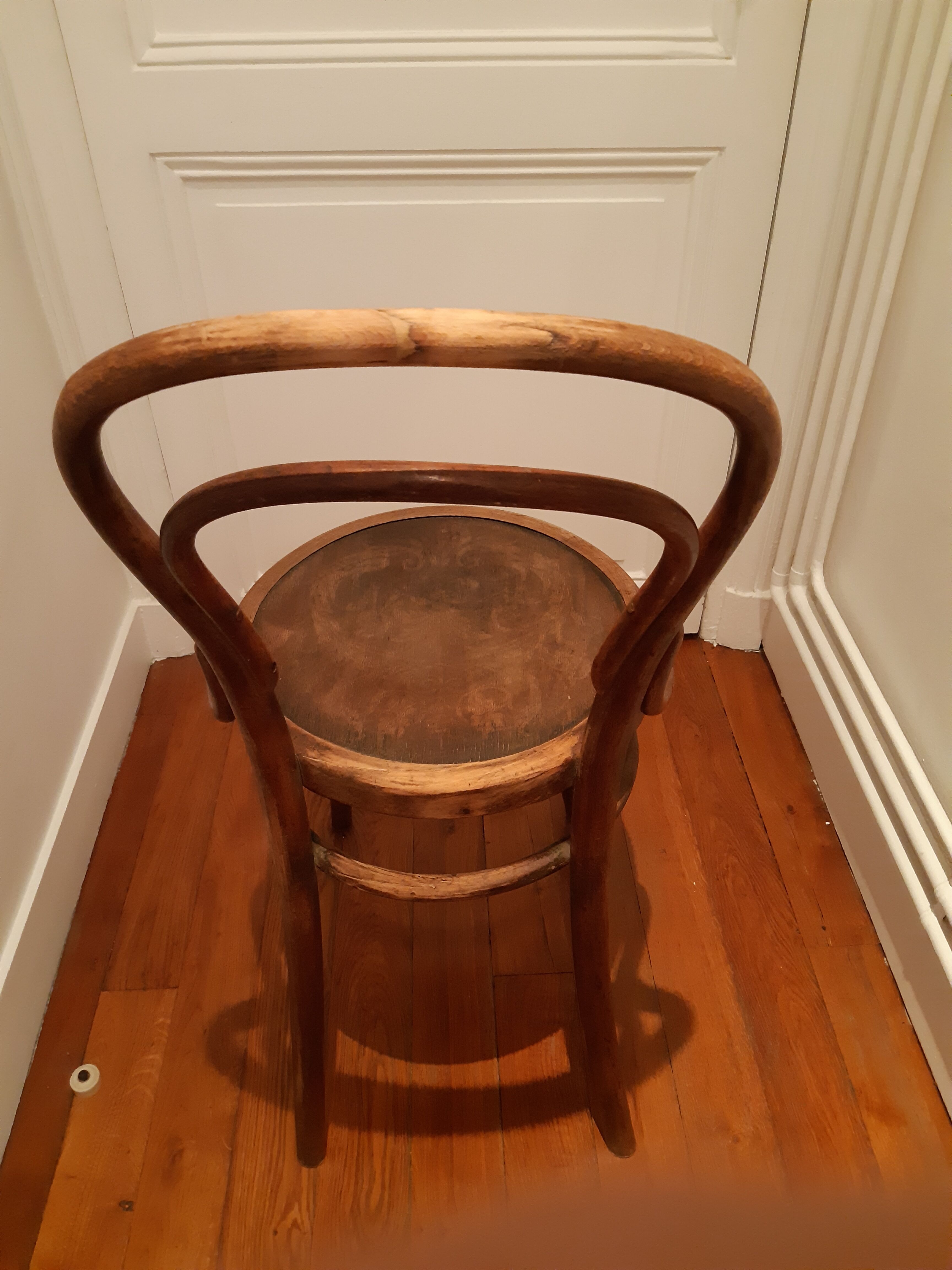 Lot of 2 bistro chairs
