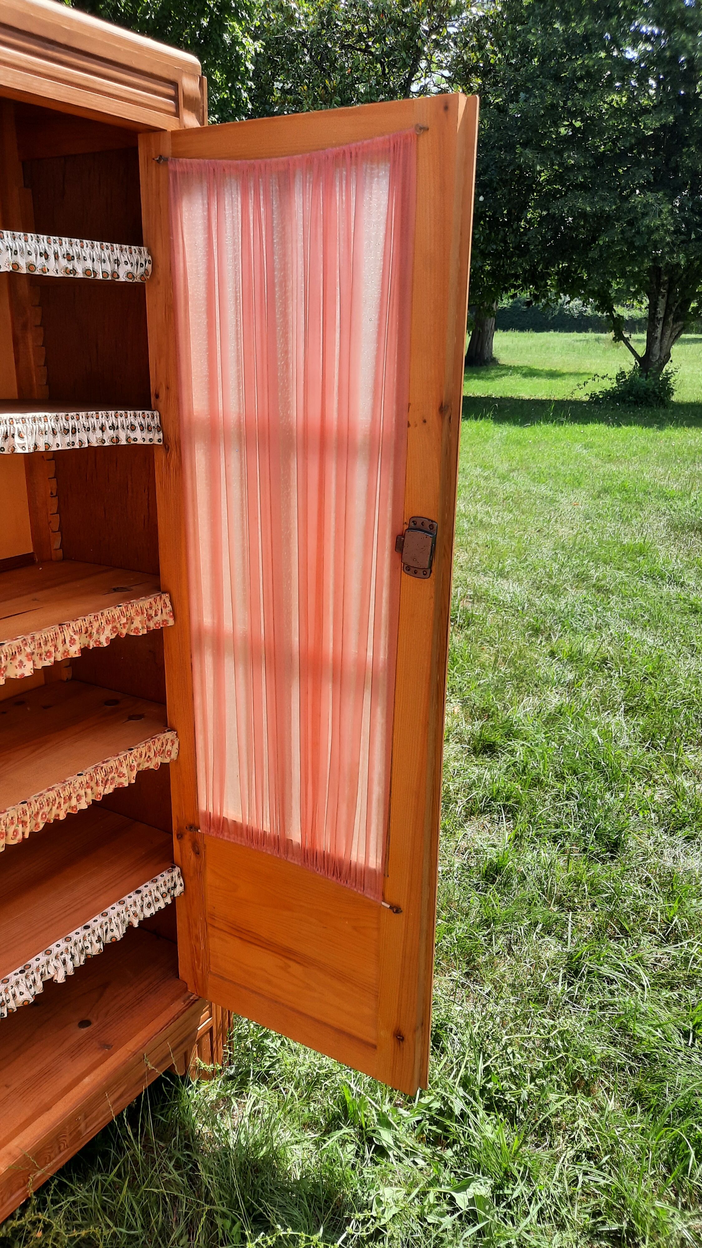 Art Deco style showcase