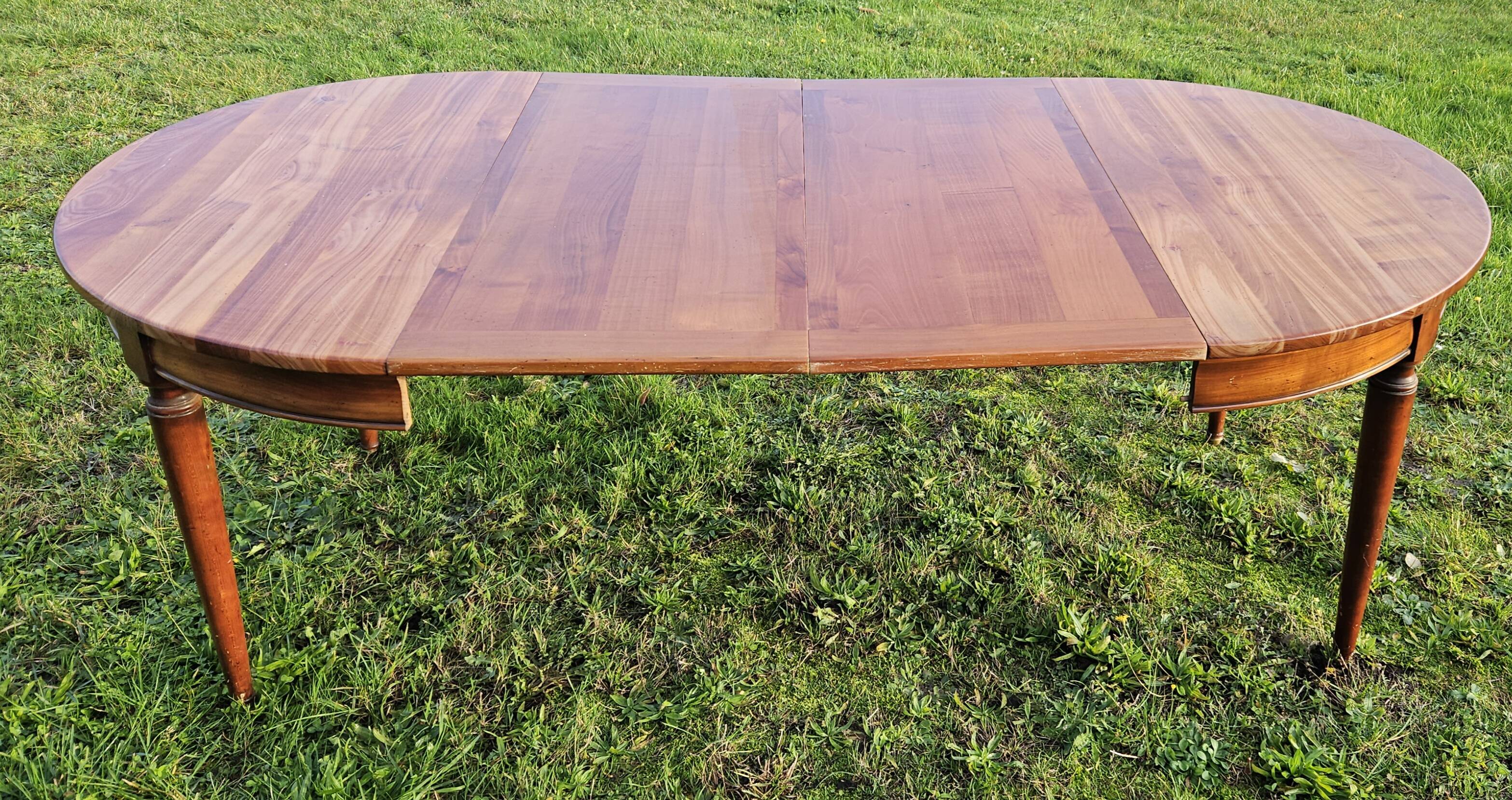 Table ronde avec rallonges