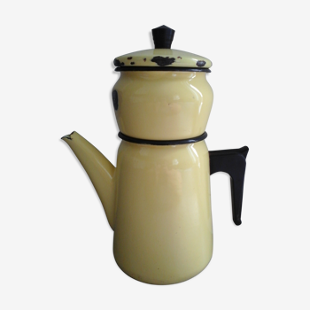 Coffee maker in yellow vintage enamel