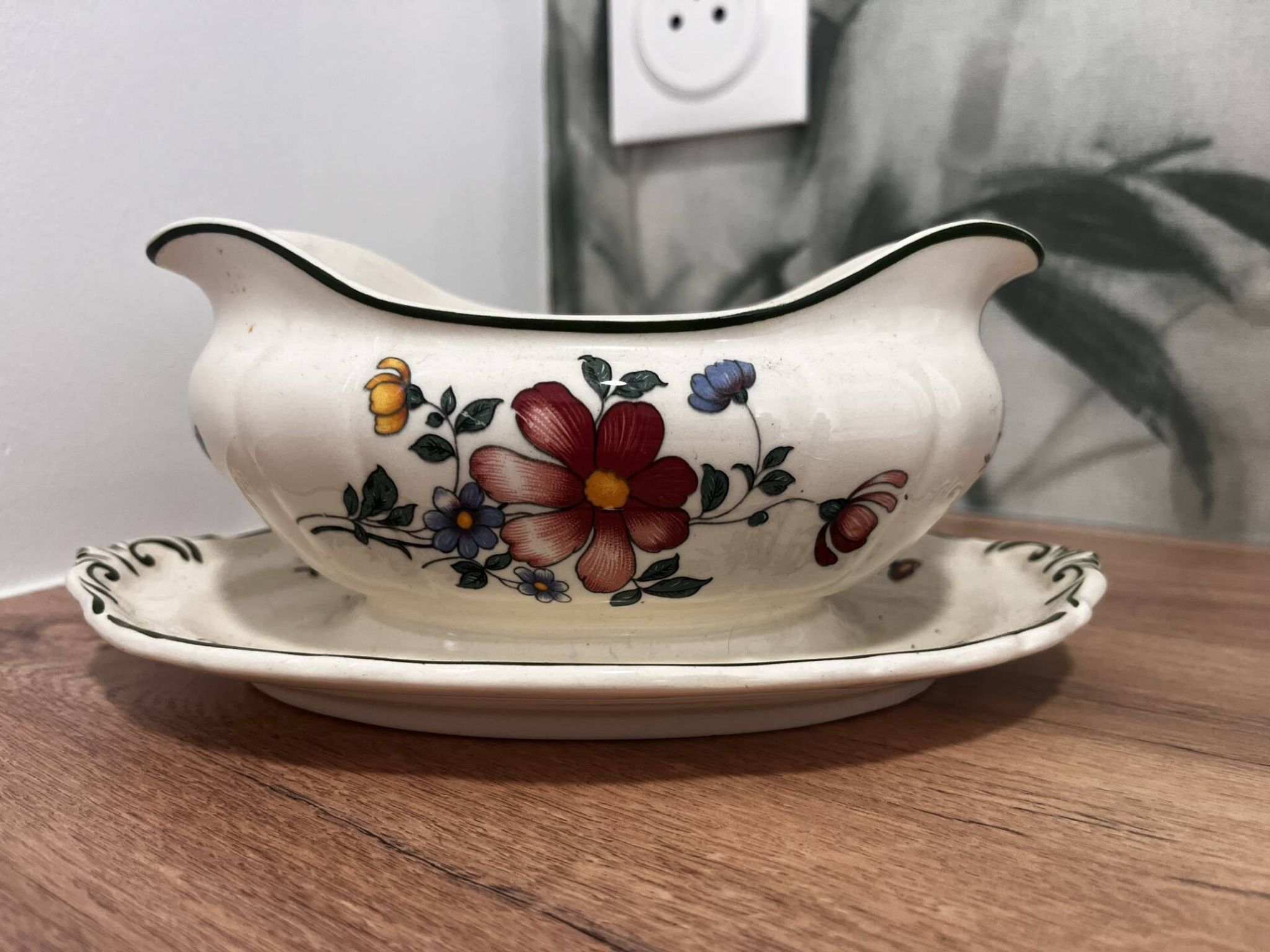 Villeroy & Boch old sauce boat