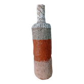 Sculptural vase with a mineral Boho spirit.