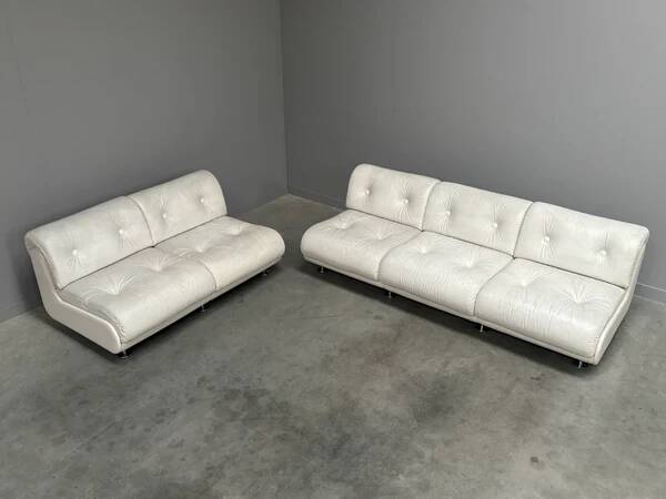 Canapé lounge 2 places en cuir blanc de l'ère spatiale, années 1970
