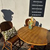 Rattan and chestnut living room