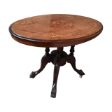 Gureridon in 19th century marquetry