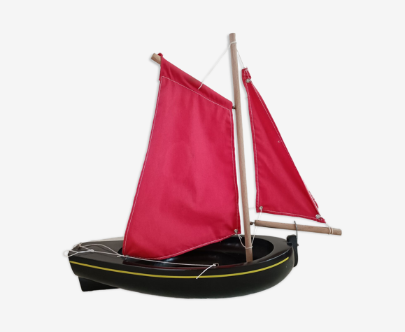 Bateau en bois tirot