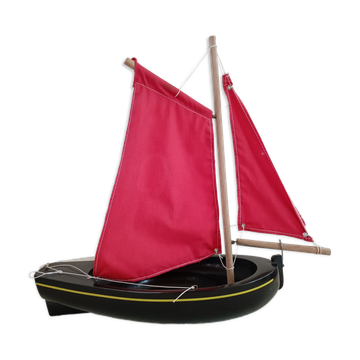 Bateau en bois tirot