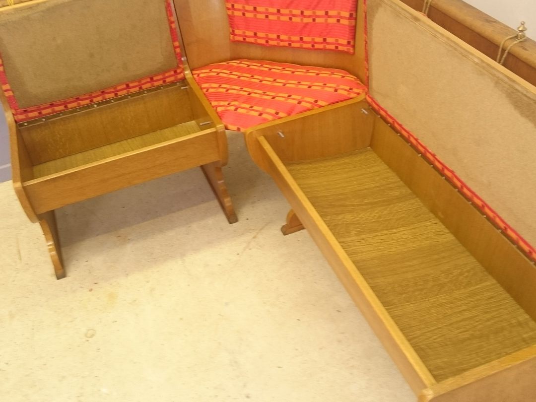Vintage corner seat