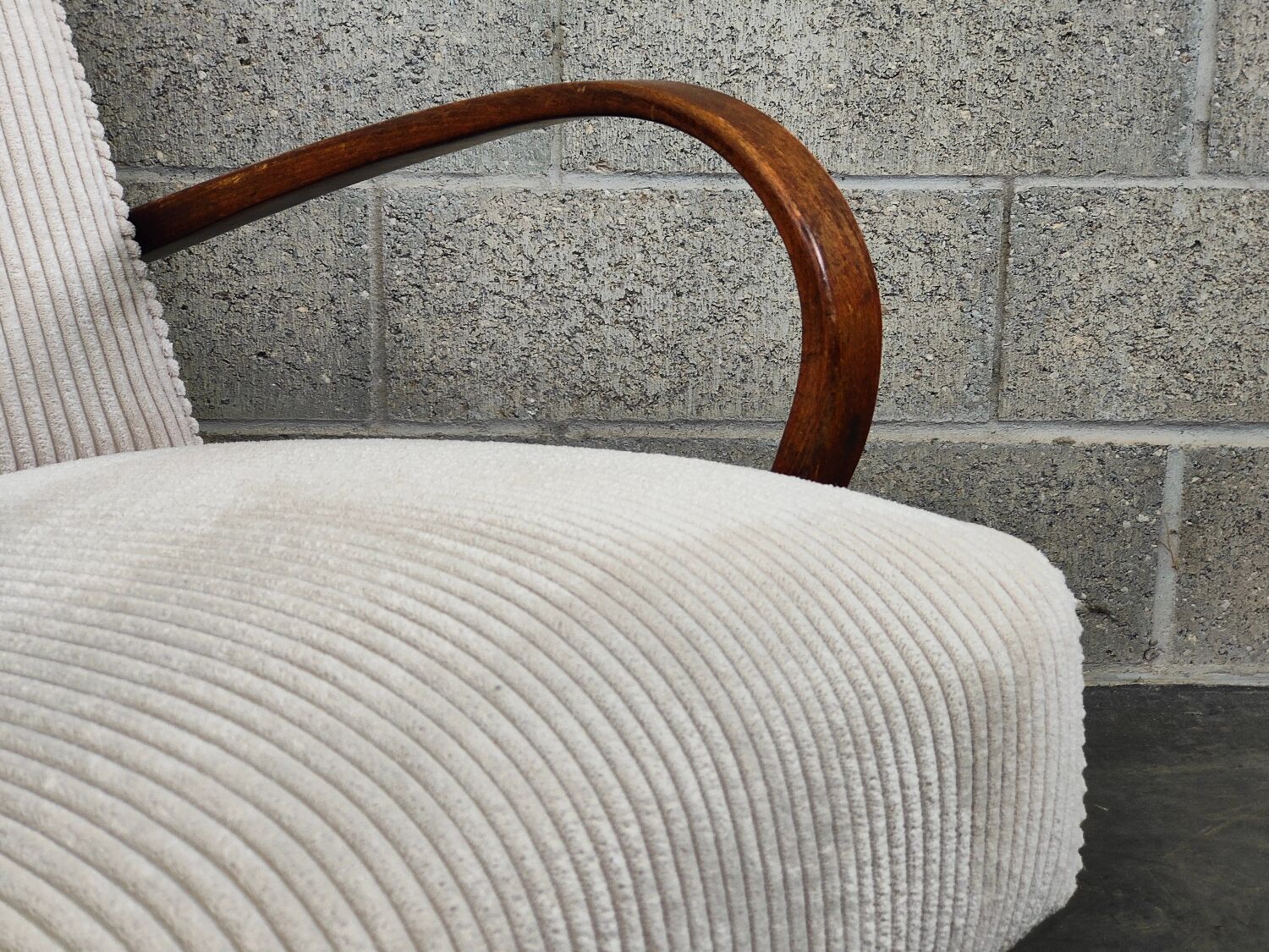 Fauteuil restauré par Jaroslav Smidek 6952 pour Ton