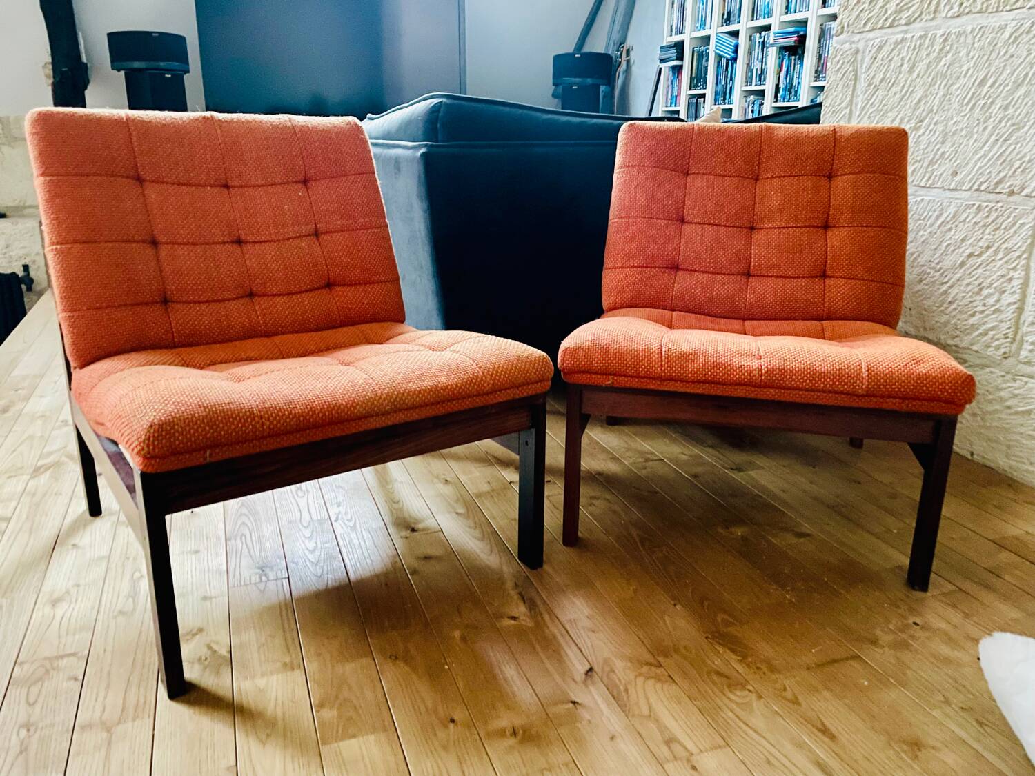 Paire chauffeuses scandinaves vintage