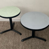 2 guéridons vintage en métal et formica