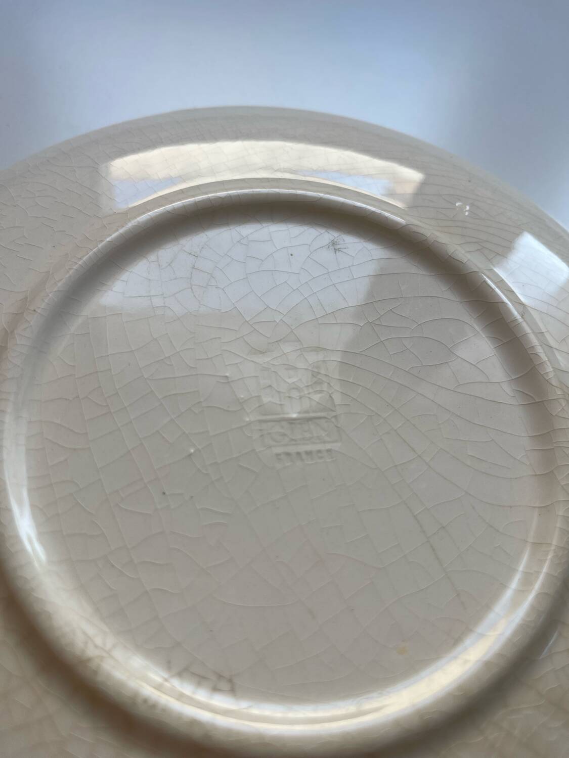 Vintage Cheese Plate Gien - Model "Les Fromages" - Craquelé Earthenware
