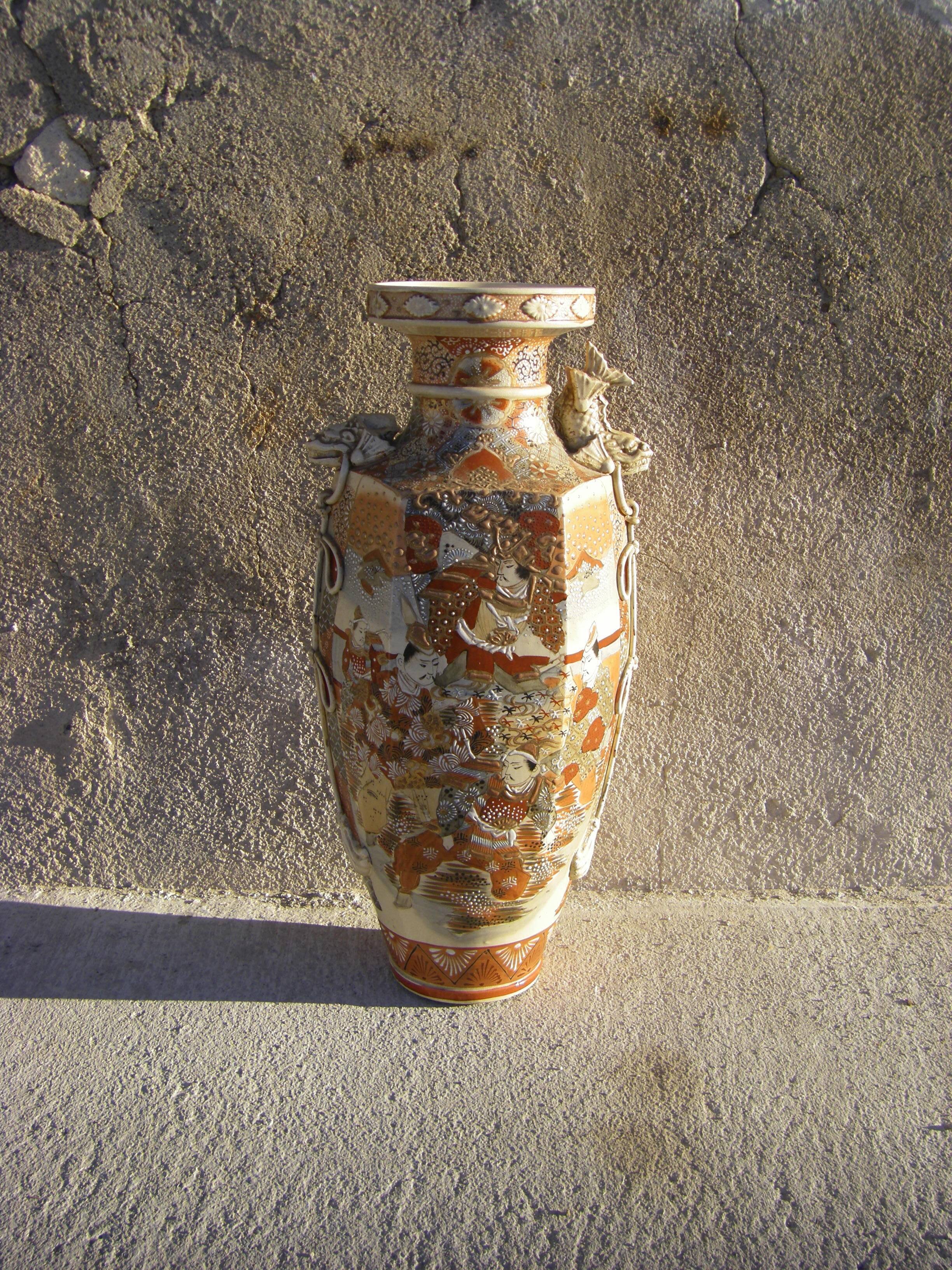 Vase en porcelaine imari