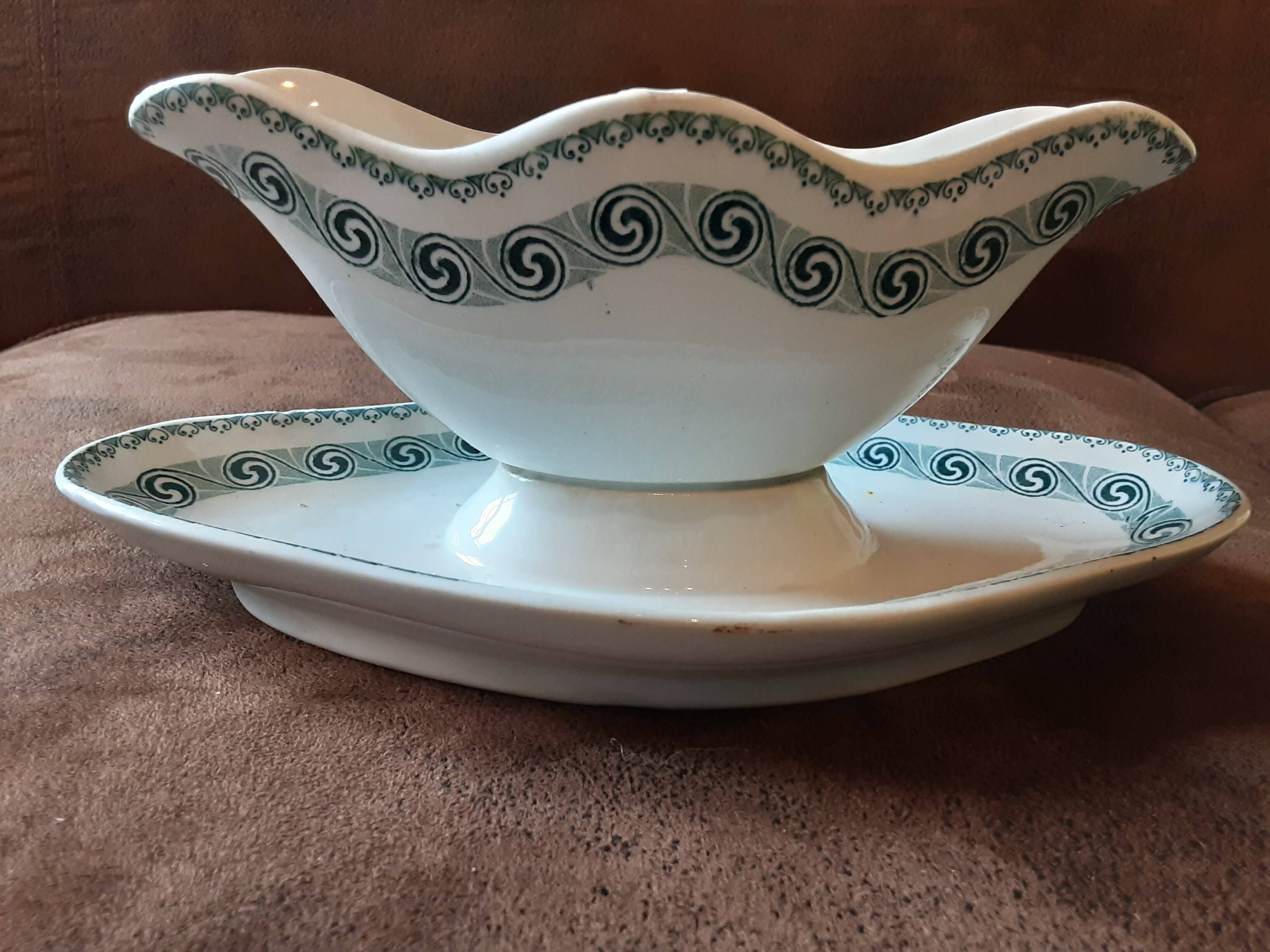 Former Moulin des loups and Hamage Nord gravy boat.