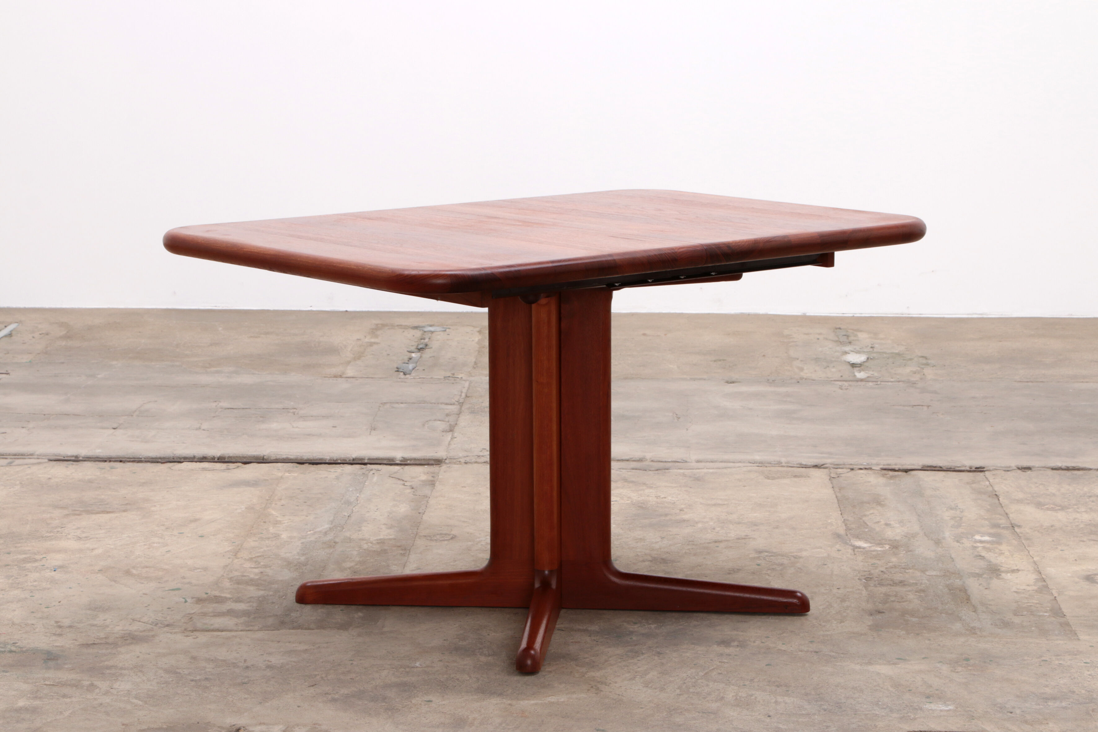 Danish set of 4 Kai Kristansen chairs and a table from Korup, 1960 Denmark.