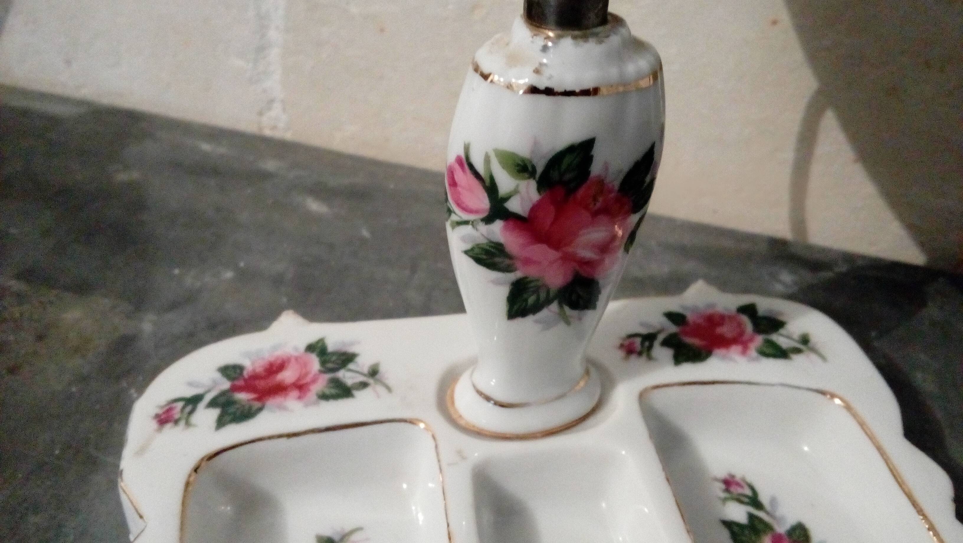 Mirror to lay porcelain rose buttons 13x24cm