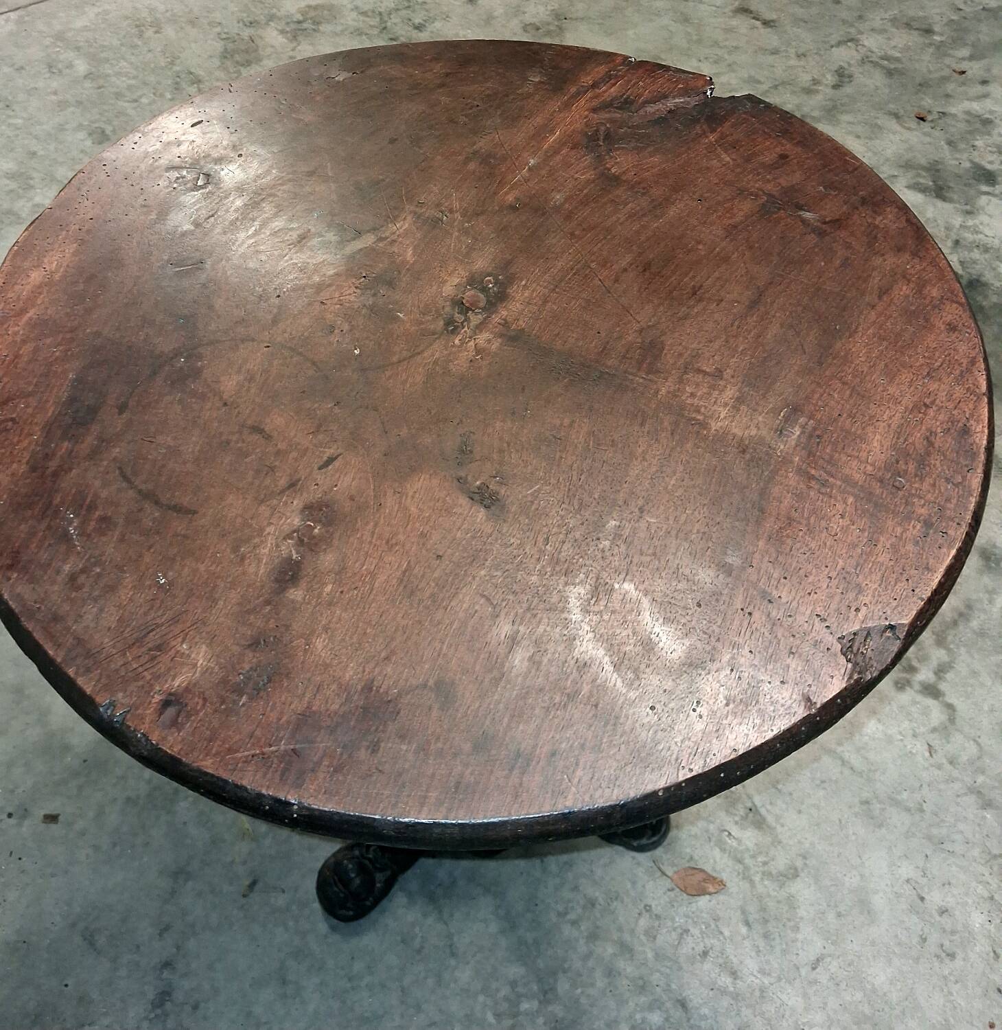 Authentic bistro guéridon table