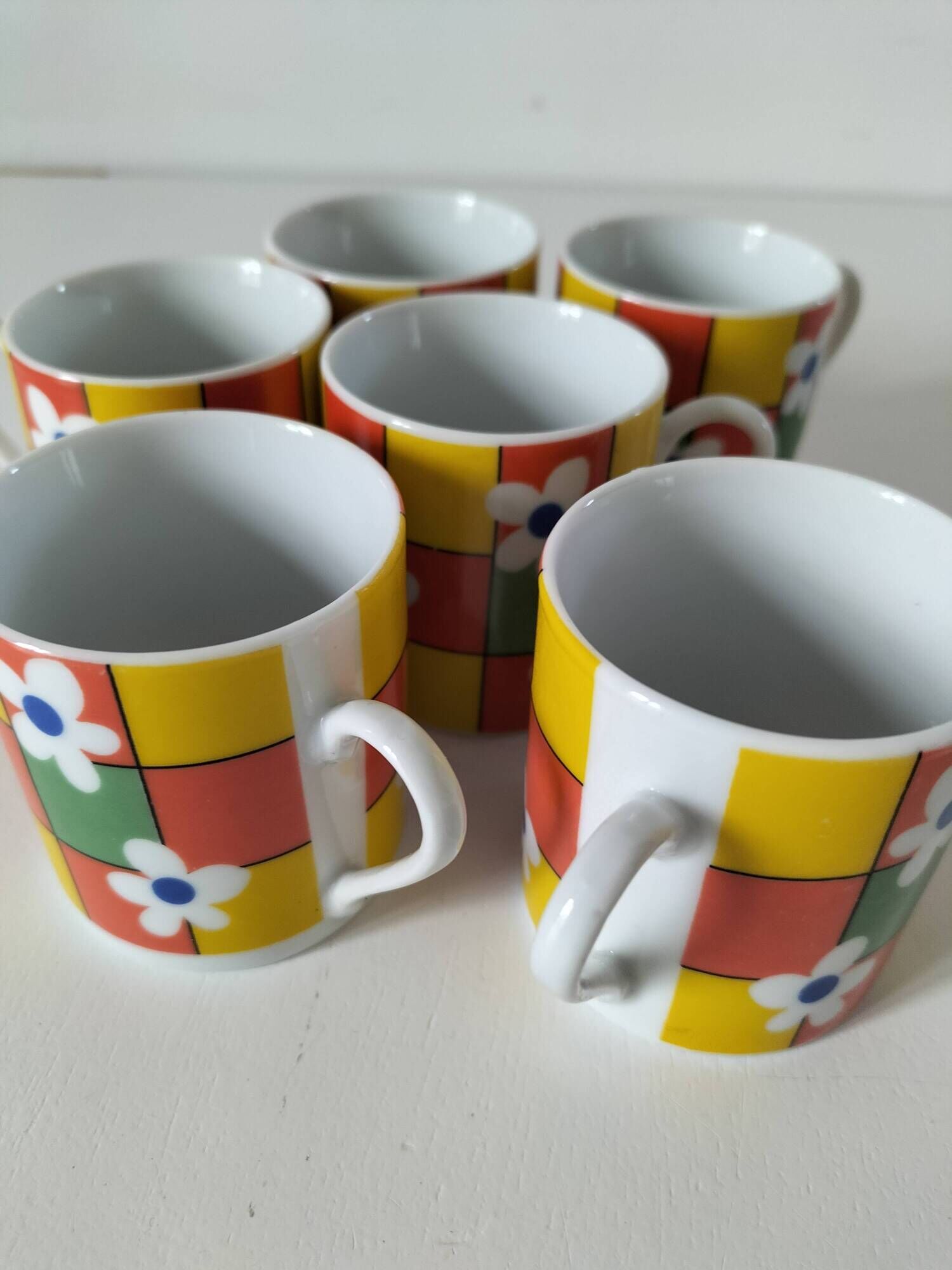 6 espresso cups decor Pop Flower power