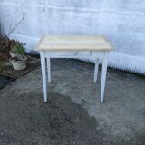 Farmhouse table with extensions