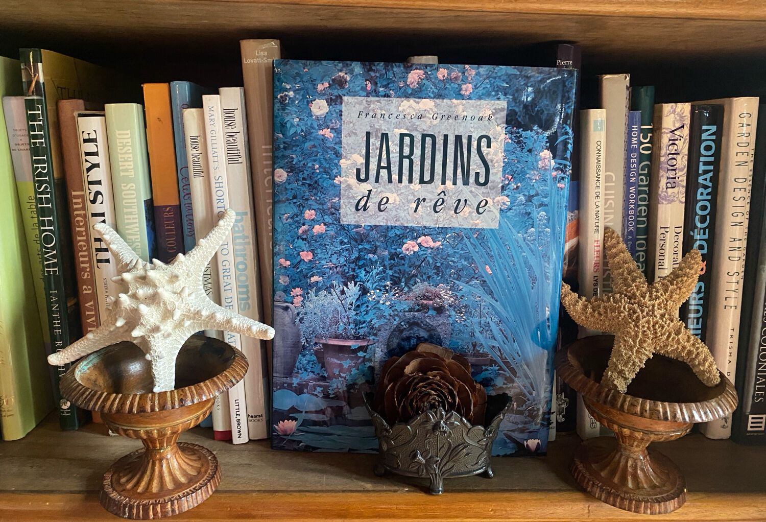 Set of 2 small cast iron Medicis