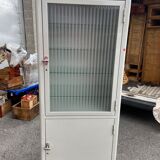 Armoire à pharmacie vintage