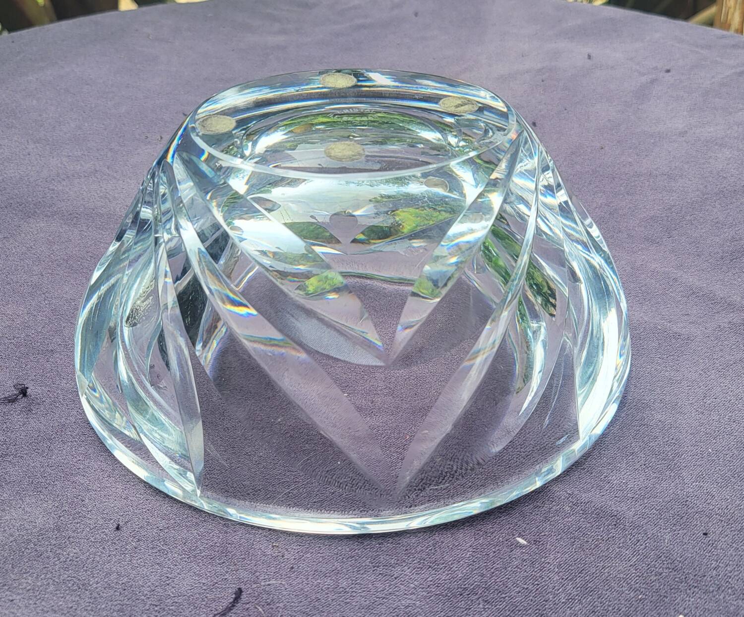 Empty pocket in Ile de France crystal