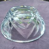 Empty pocket in Ile de France crystal