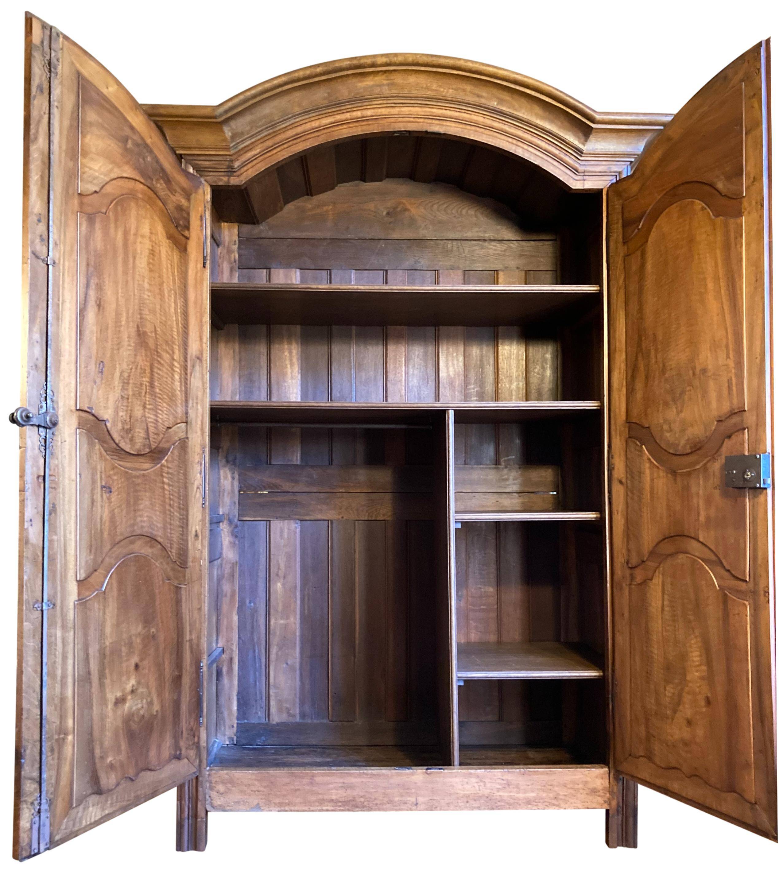 Versailles wardrobe in walnut, 18th century