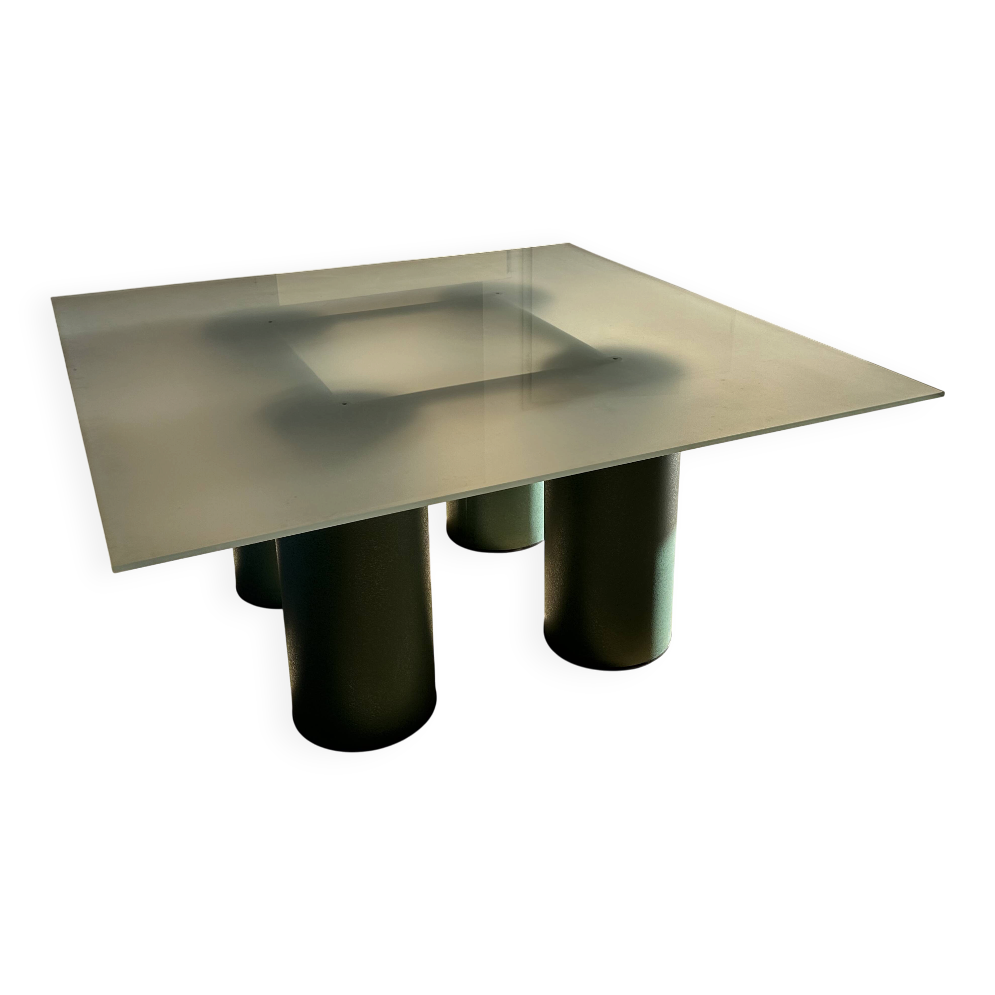 Table 160 × 160 inspiration Vignelli & 8 chaises cuir Gorini Divani