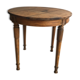 Wooden round coffee table