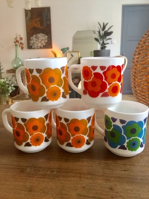 Lot of 15 mugs Arcopal vintage scania lotus mobil