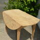 Foldable roundtable