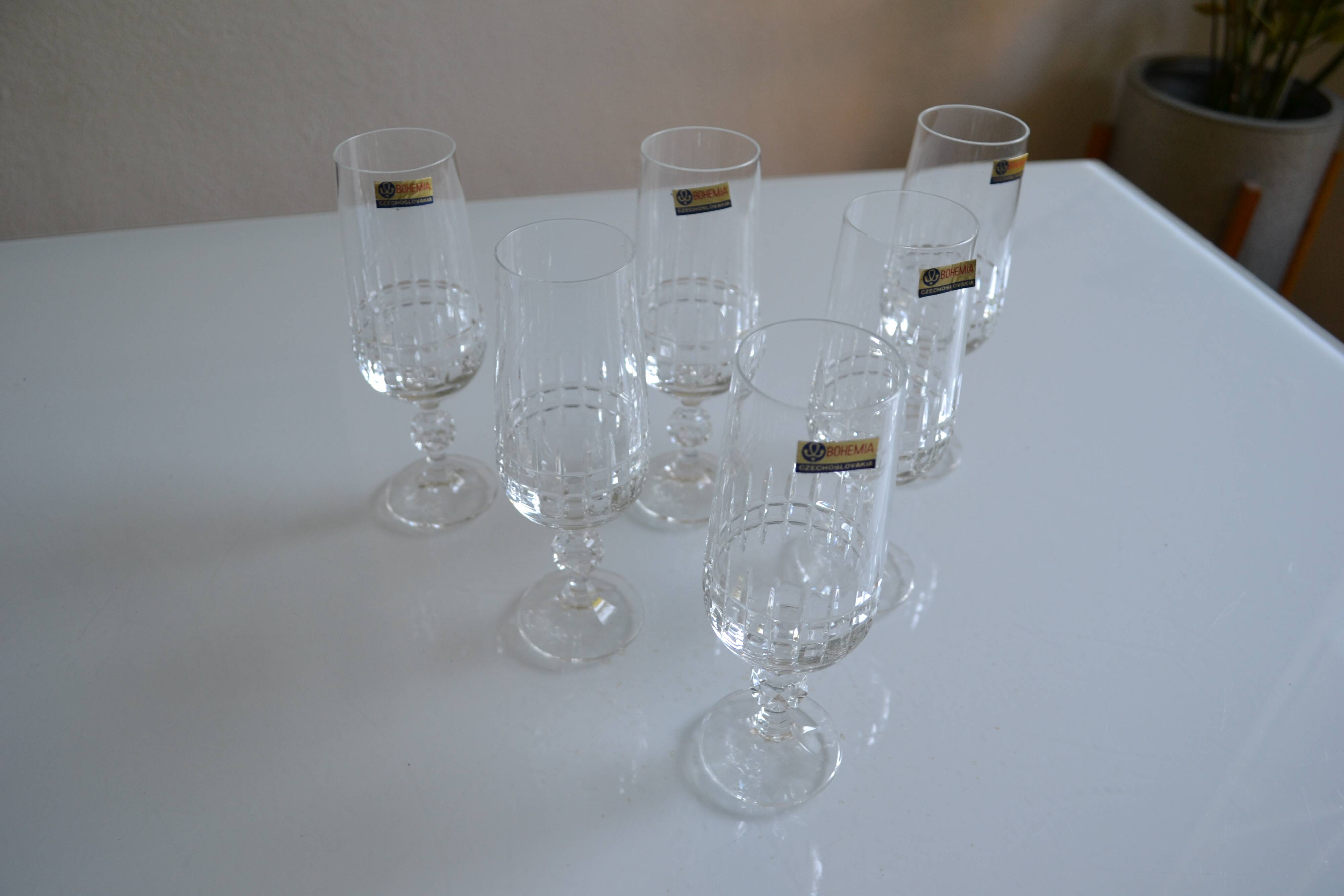 6 champagne flutes in Bohemian crystal Czechoslovakia