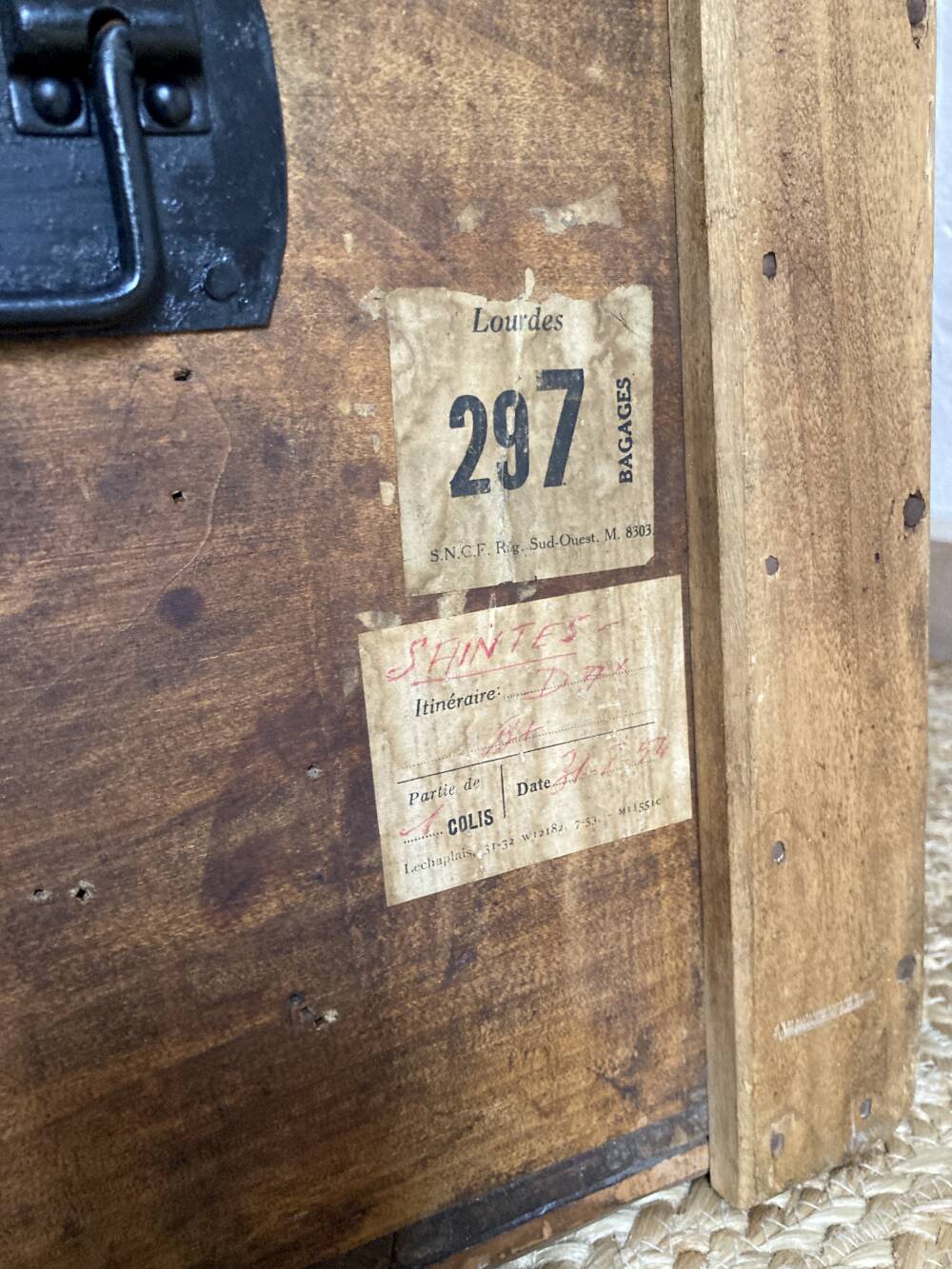 Malle de voyage en bois, années 1930