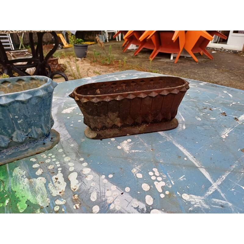 4 cast iron planters from 1900 from Charleville-Mézières