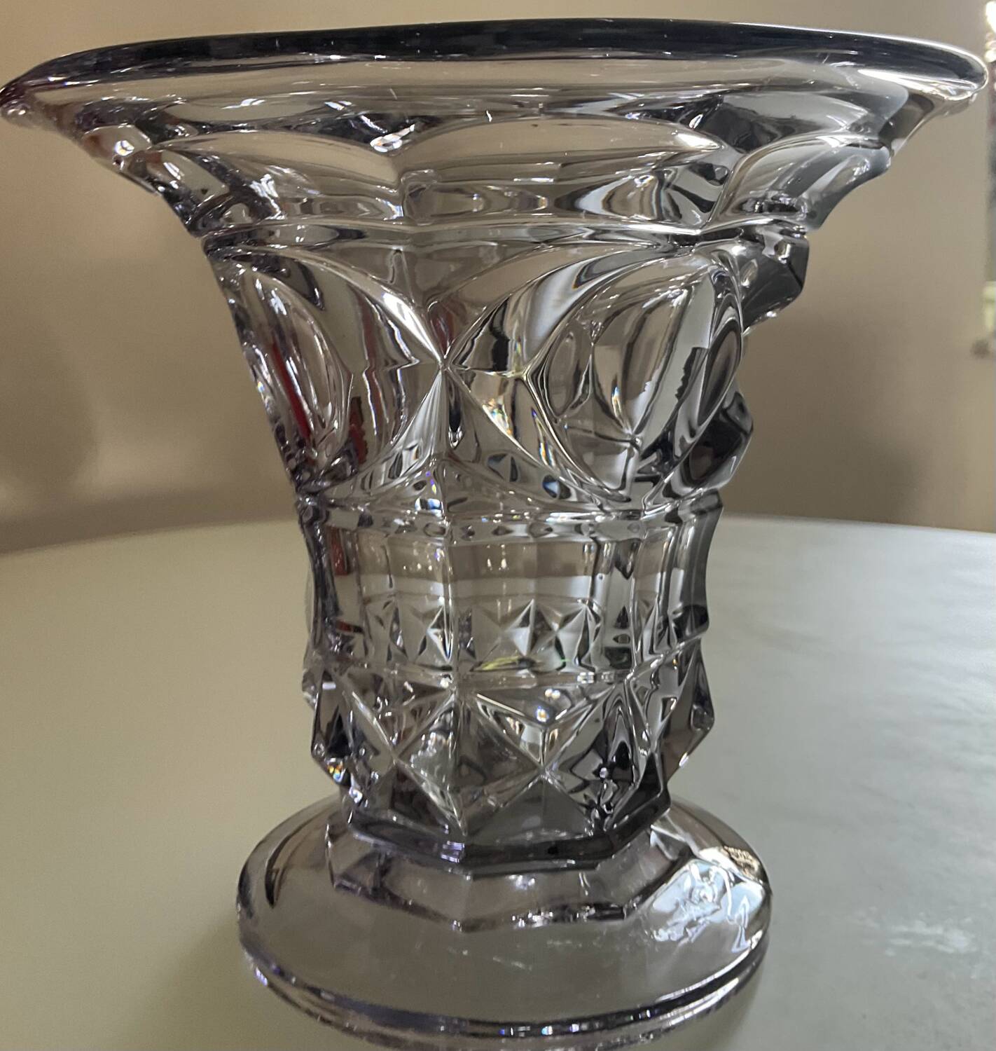 Art Deco vase in purple crystal