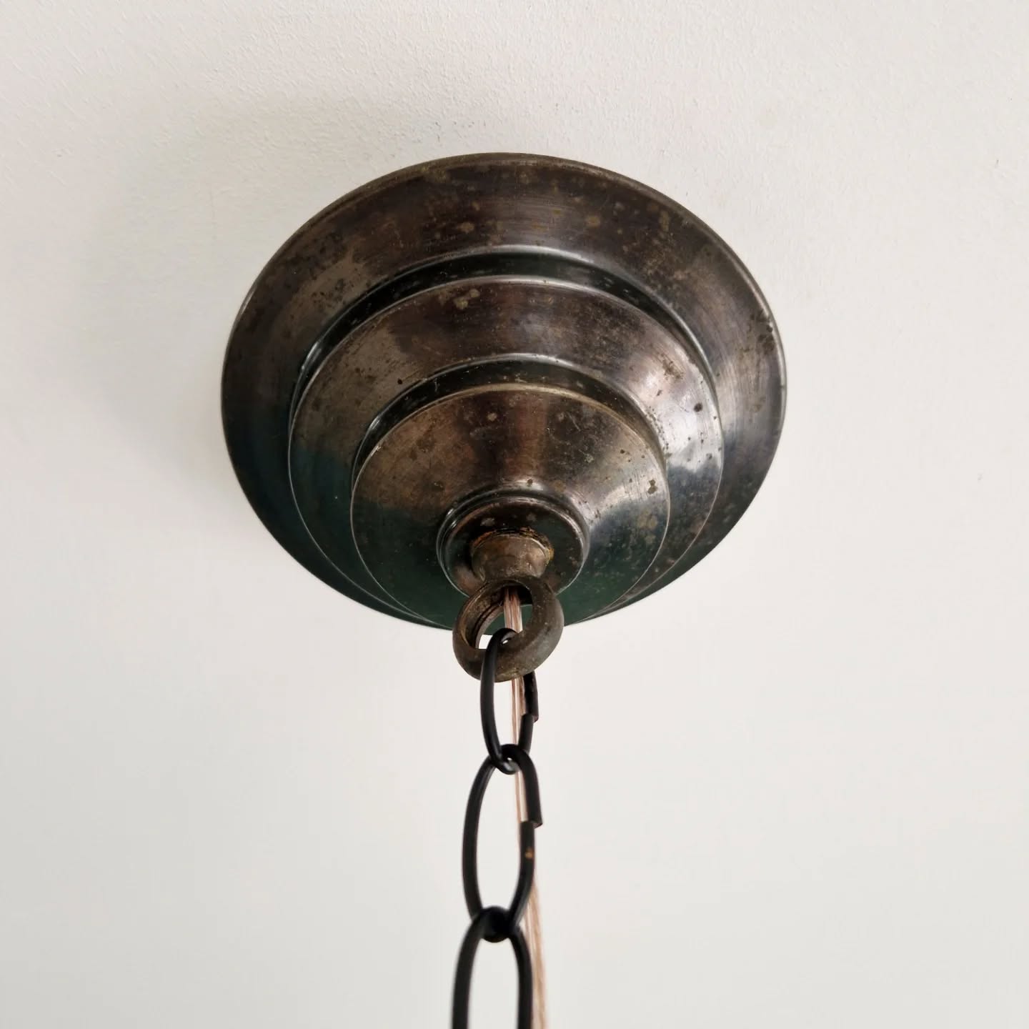 Large Venetian suspension in smoked blown Murano glass, mid-20th century.