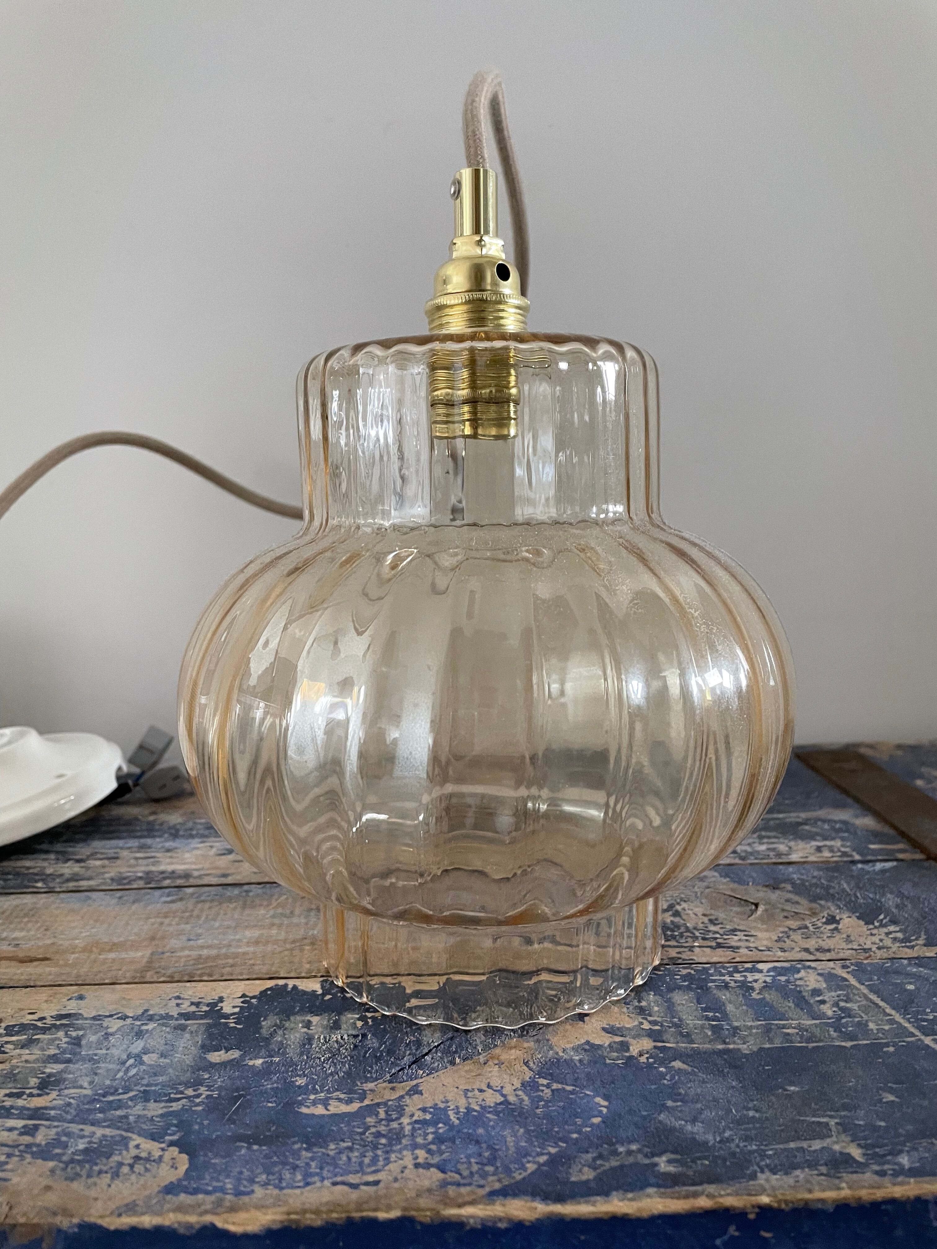 Vintage gold pendant lamp