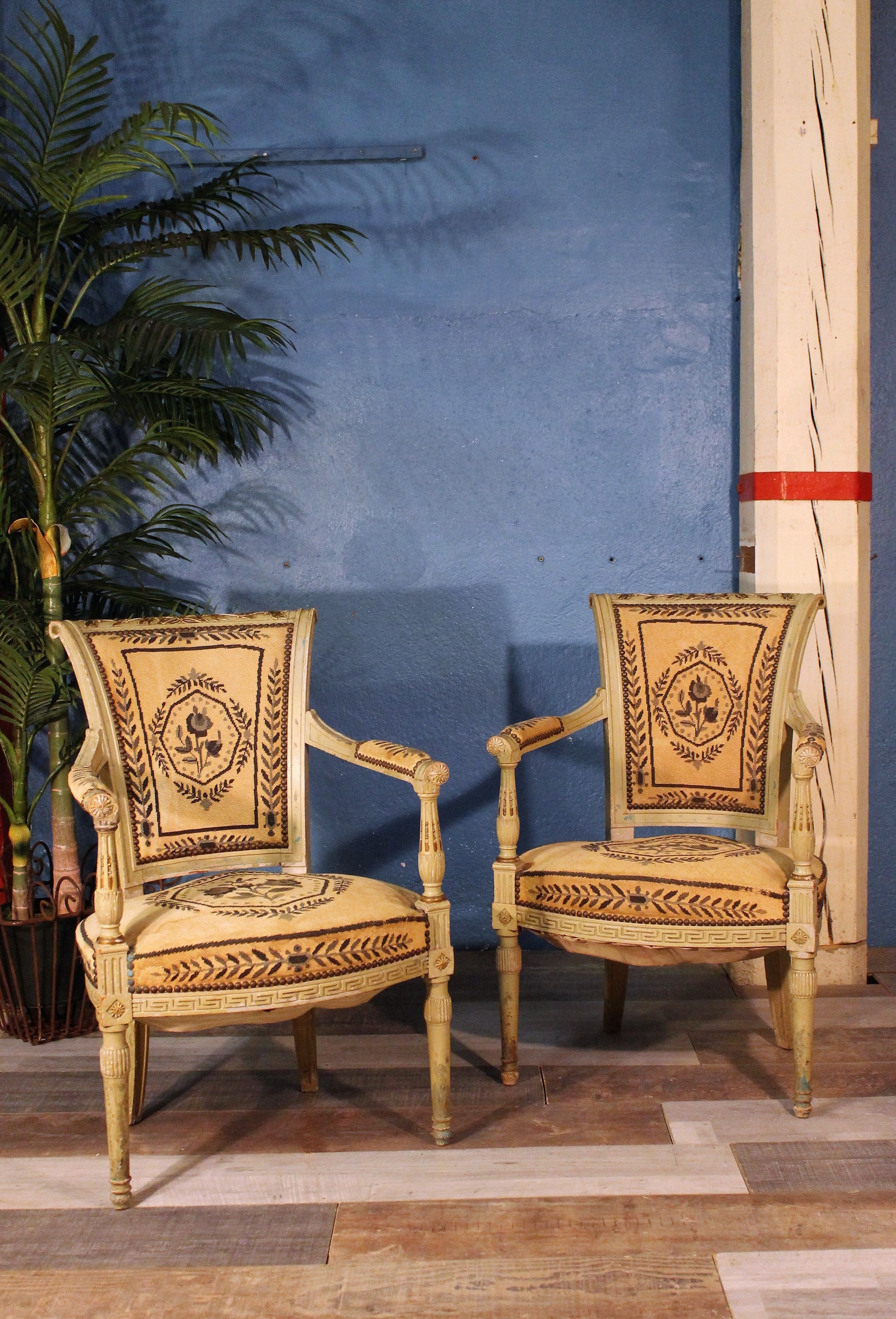 Pair of chairs Directory