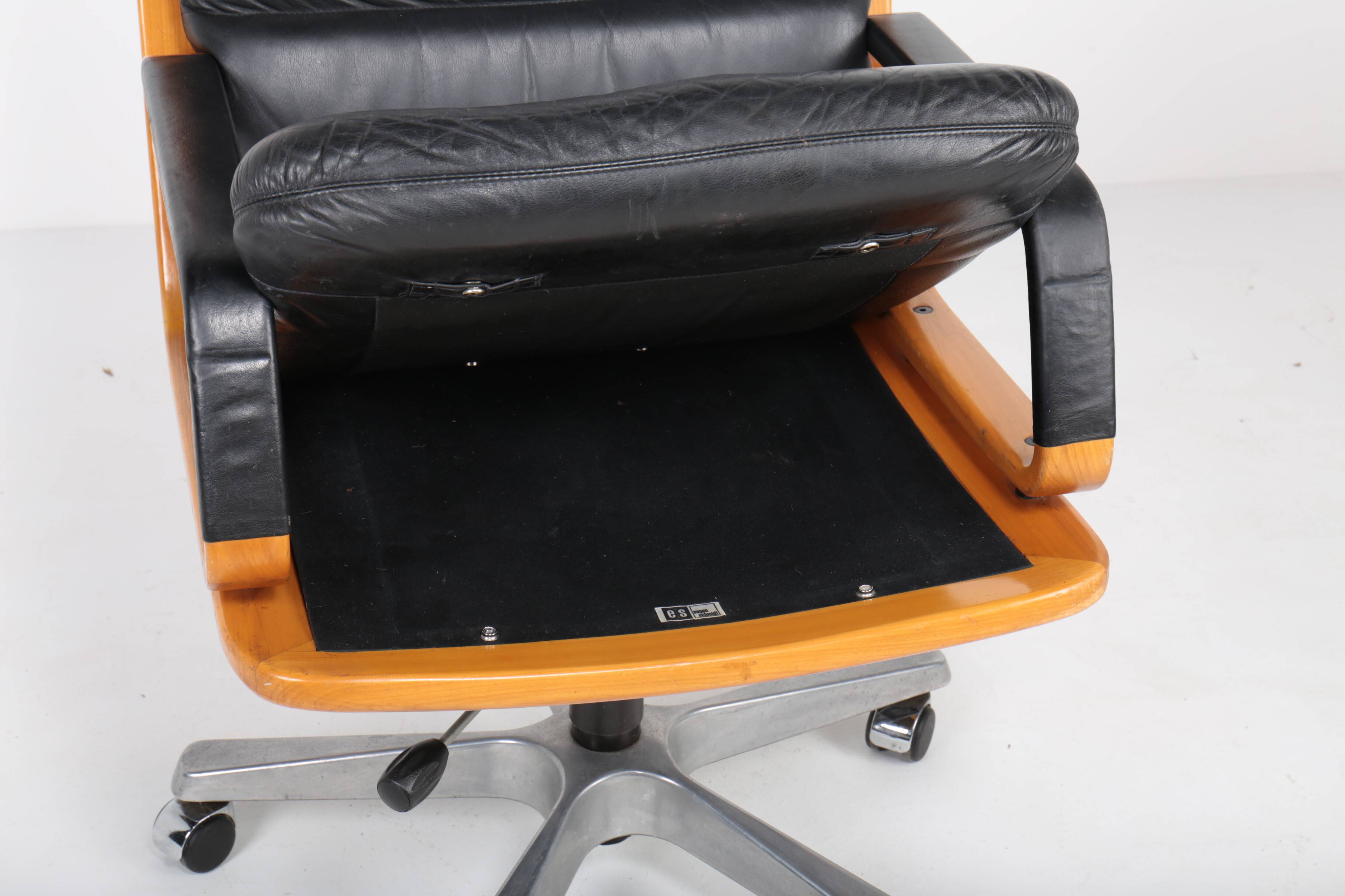 Leather office chair by Eugen Schmidt