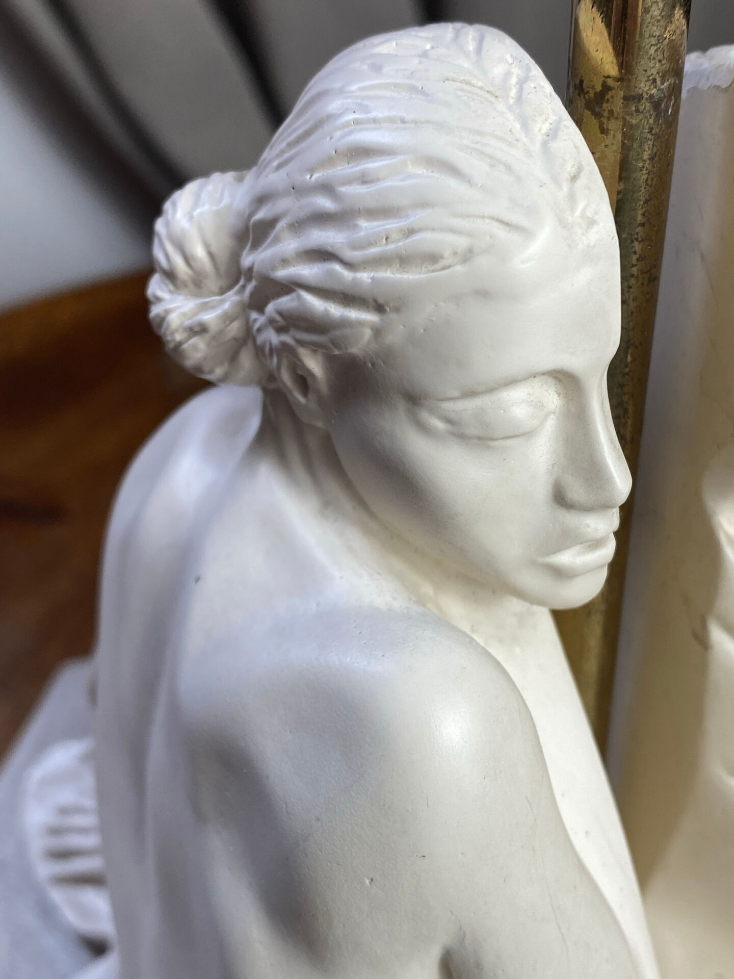 Table lamp, female figures