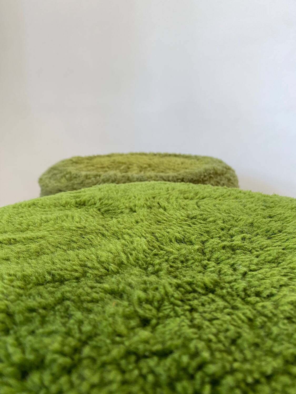 Lot 2 green fur poufs from the 70s