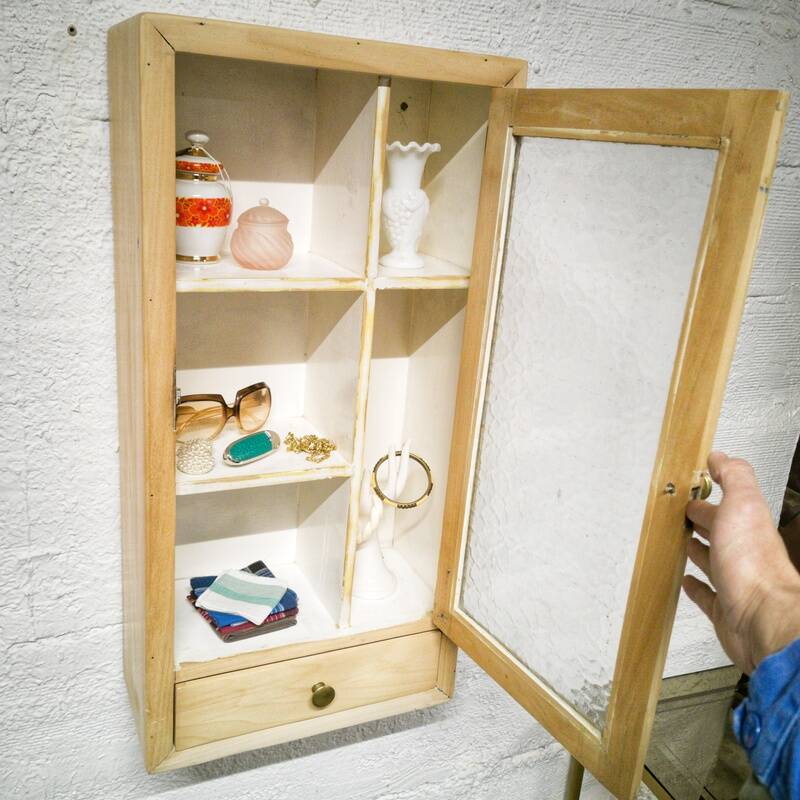 Wall display cabinet
