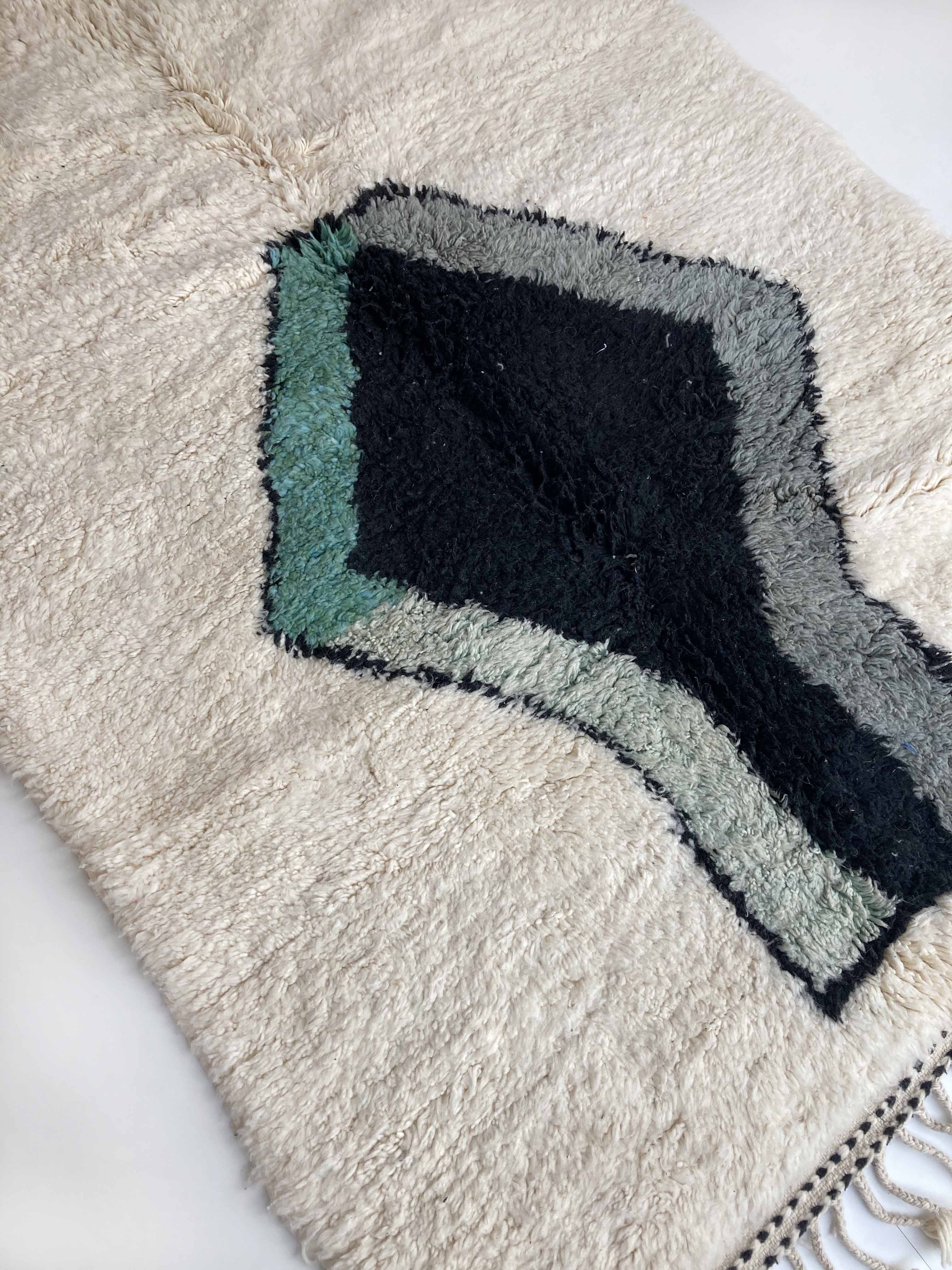 Moroccan berber carpet beni ouarain 2,5x1,62m