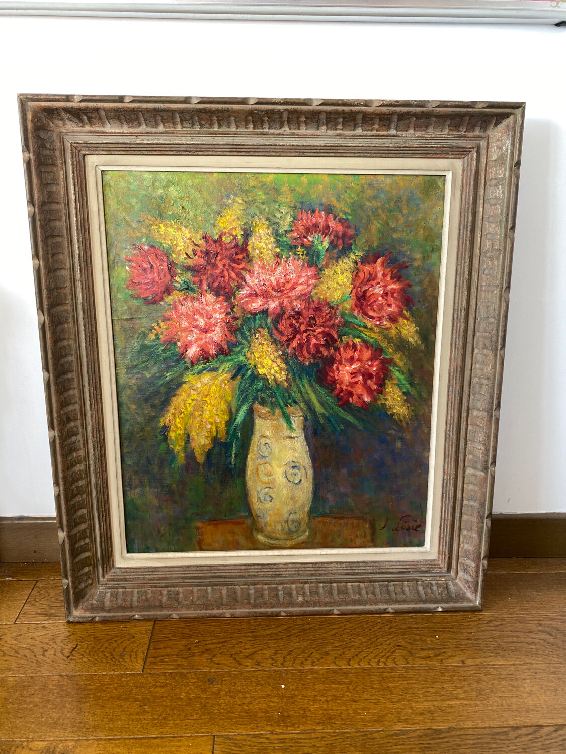 Bouquet of flowers signed Lisie (1892-1983)