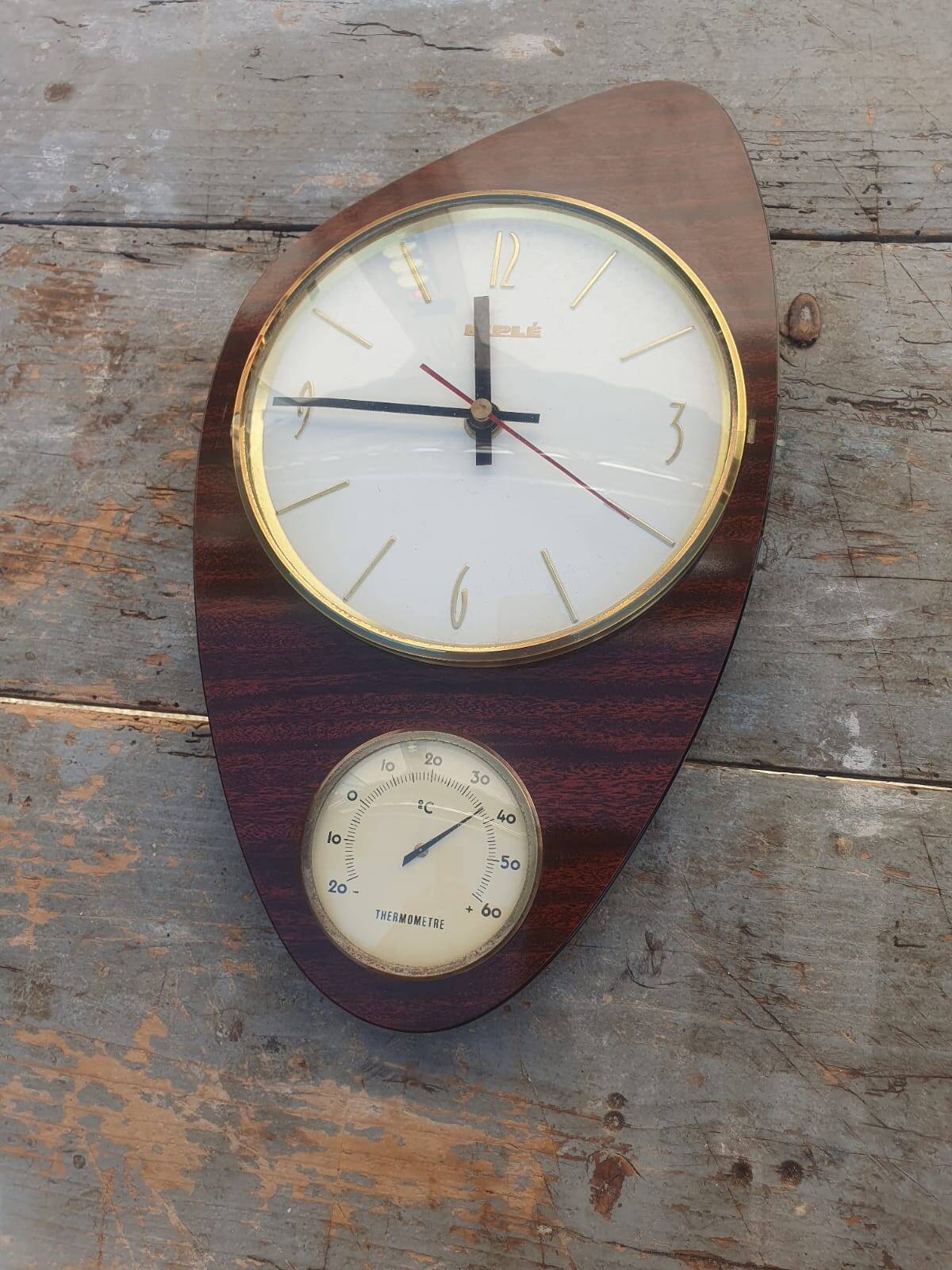 Kiple vintage formica clock